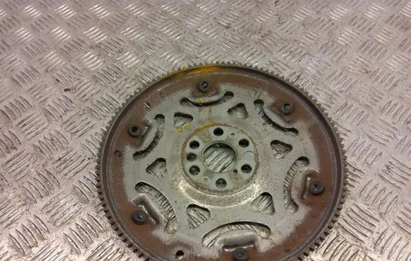 BMW 3 F30 F35 F31 Flywheel 7585146