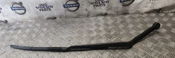 BMW X5 F15 Front wiper blade arm 7304070