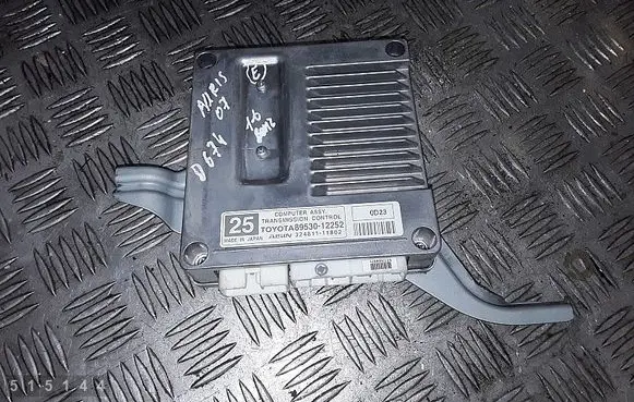 Toyota Auris 150 Gearbox control unit/module 8953012252 32481111802