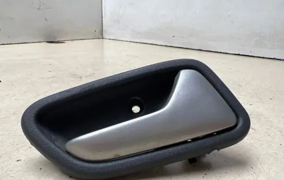 Suzuki Liana Front door interior handle xYS7S1H0003