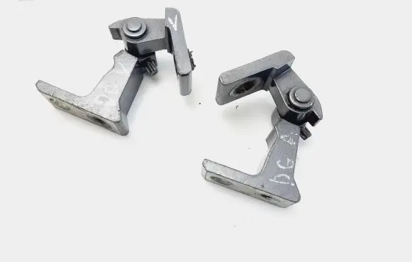 Volkswagen Amarok Rear door hinge set 