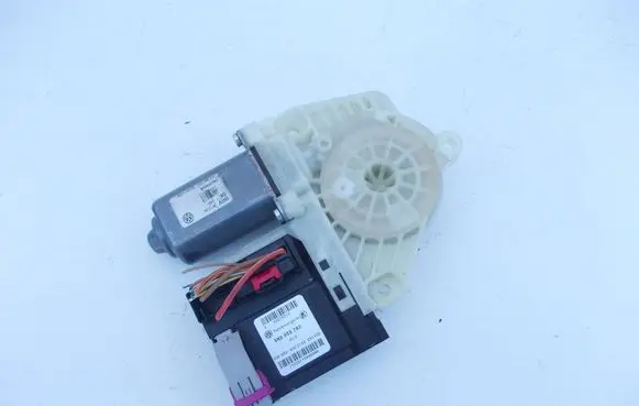 Volkswagen Golf VI Front door window regulator motor 5K0959793