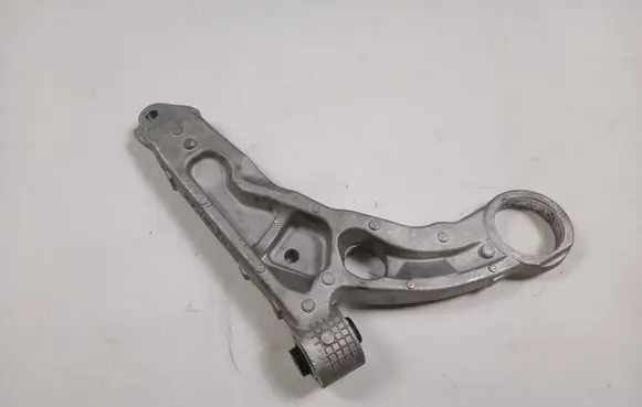 Jeep Cherokee Front control arm 4668993