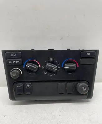 Volvo XC90 Climate control unit 8682733 ME271600031 7923