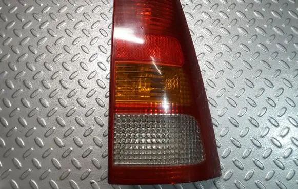 Ford Focus Rear/tail lights XS4X13404EC