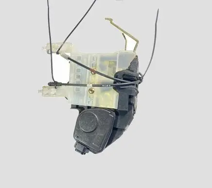 Hyundai Tucson JM Front door lock