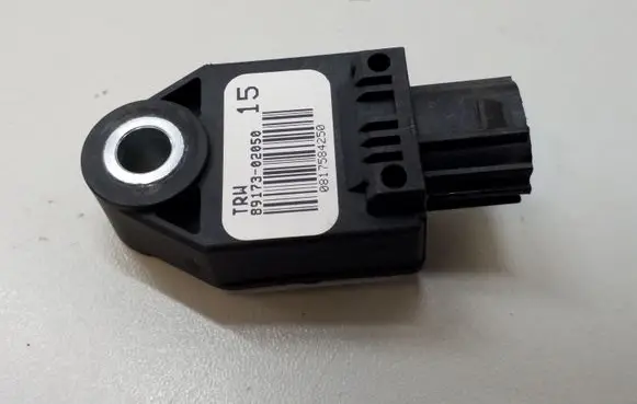 Toyota Auris 150 Airbag deployment crash/impact sensor 8917302050