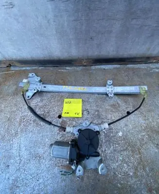Nissan Almera Front door window regulator with motor 