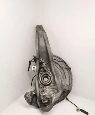 BMW 7 G11 G12 Front wheel hub spindle knuckle 6884379