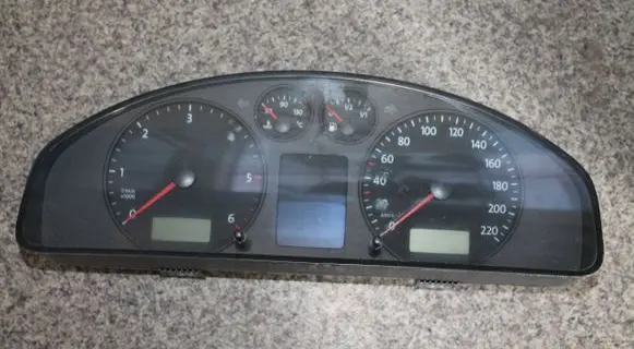 Volkswagen Transporter - Caravelle T5 Speedometer (instrument cluster) 7H0920861B