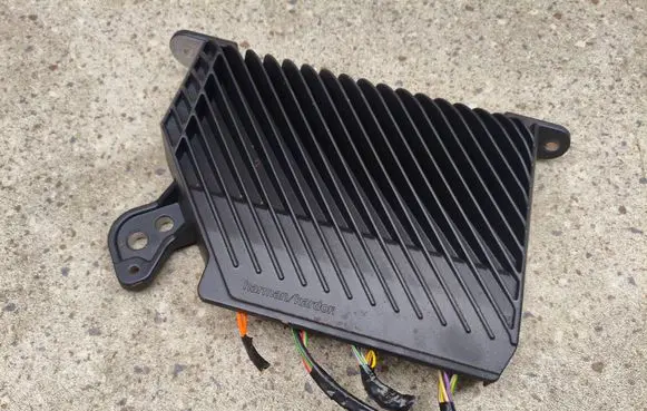 Volvo XC40 Sound amplifier 31456942 3322017 L125AJ0JS006174