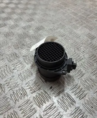 Volkswagen Polo V 6R Mass air flow meter F00C268017