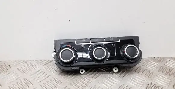 Volkswagen Golf VI Climate control unit 5HB009751