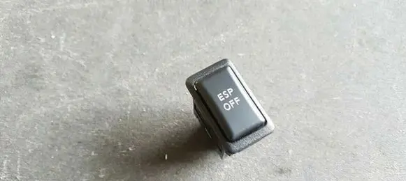 Nissan Primera ESP (stability program) switch 3106Z