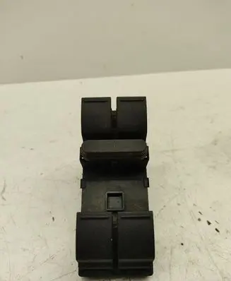Volkswagen Touran I Electric window control switch