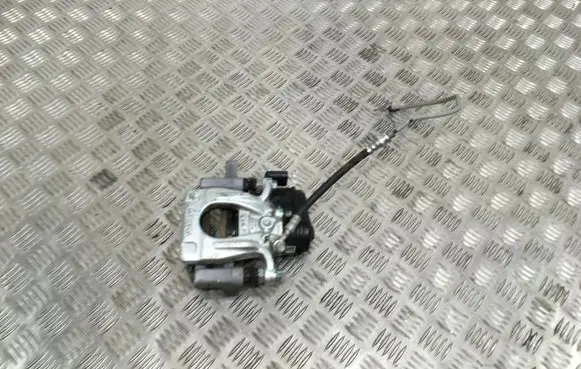 Nissan Leaf I (ZE0) Rear brake caliper 440105SA0A