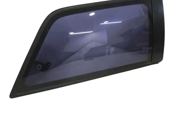 Audi A3 S3 8L Rear side window