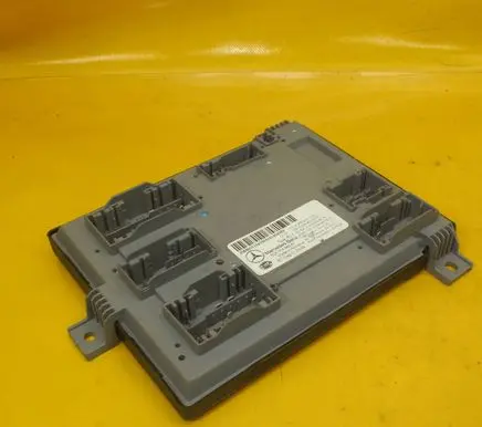 Mercedes-Benz S W223 Fuse module A2069001124 5DK01696887