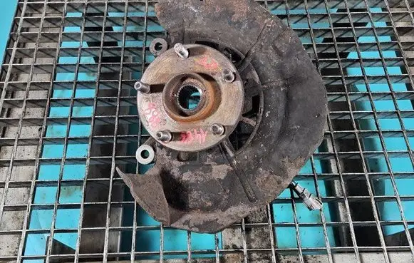 Lexus RX 330 - 350 - 400H Front wheel hub spindle knuckle IMPRK1486888