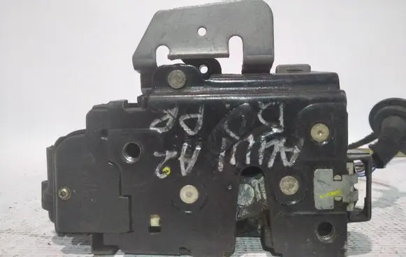 Audi A2 Front door lock NERA
