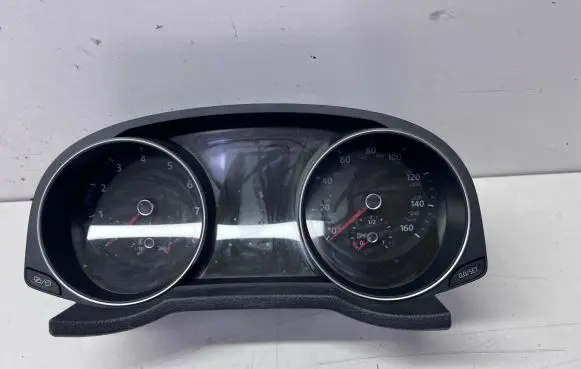 Volkswagen PASSAT B8 USA Speedometer (instrument cluster) 561920981B
