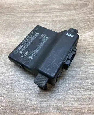 Volkswagen PASSAT B7 Gateway control module 1K0907530C 1K0907951 Used