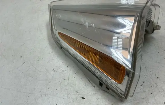 Nissan Leaf I (ZE0) Front indicator light 261803NF0A RFCLX12G
