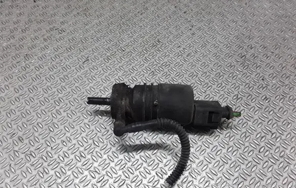 Audi A2 Windscreen/windshield washer pump