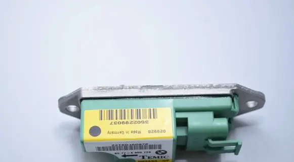BMW 5 E39 Airbag deployment crash/impact sensor 6900728