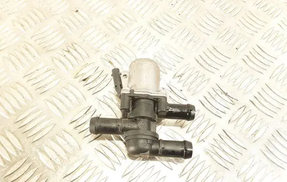Volvo XC40 Electric auxiliary coolant/water pump 31461924