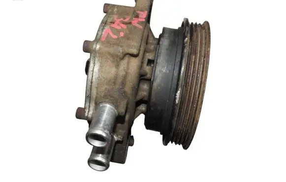 Toyota Hilux VIII Water pump 4181000040