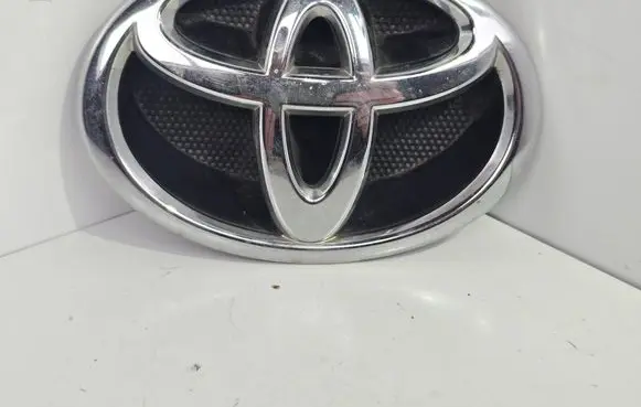 Toyota Verso Manufacturer badge logo/emblem 753110F030 4814P0010 9882M0010