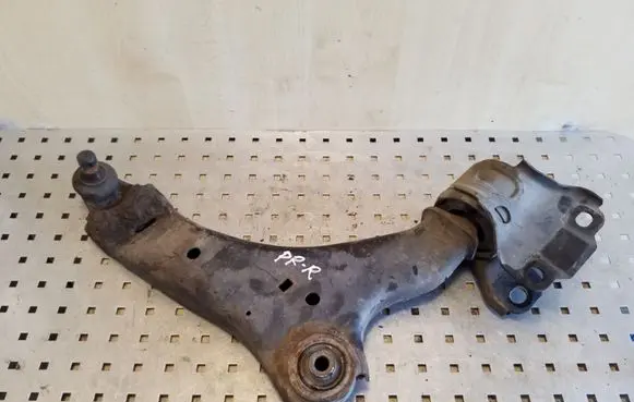 Volvo XC60 Front lower control arm/wishbone