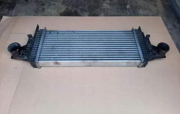 Mercedes-Benz ML W164 Intercooler radiator