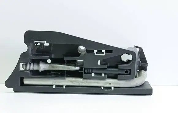 Audi A6 S6 C6 4F Tool set 4F5012111