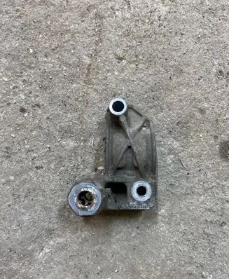 Mercedes-Benz E W211 Sway bar bush bracket, front A2113231126
