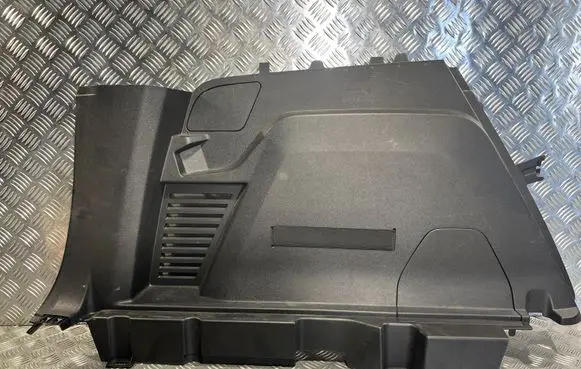 Peugeot 5008 II Trunk/boot lower side trim panel 9811359677