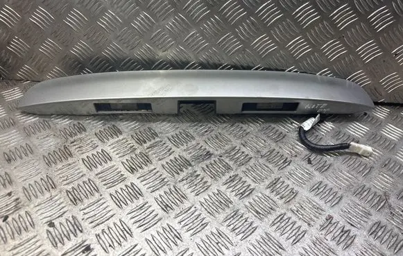 Nissan Note (E11) Trunk door license plate light bar 