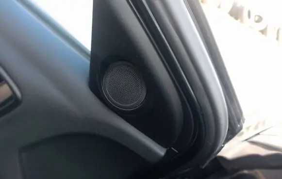 Ford Mondeo MK IV Front door speaker cover trim 