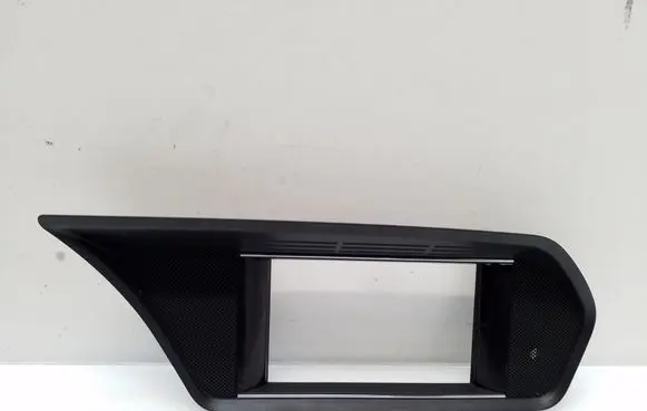 Mercedes-Benz E C207 W207 Radio/GPS head unit trim A2076800036 9022900
