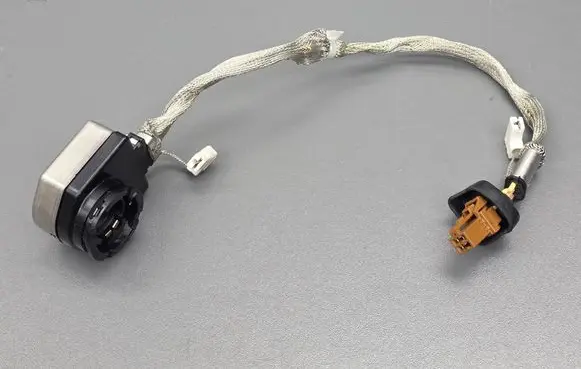 Honda CR-V Headlight ballast module Xenon LBHF031 6XGA0550
