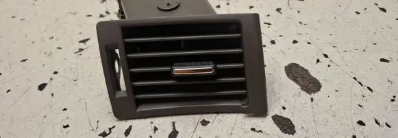 Audi A4 S4 B6 8E 8H Dash center air vent grill 438401