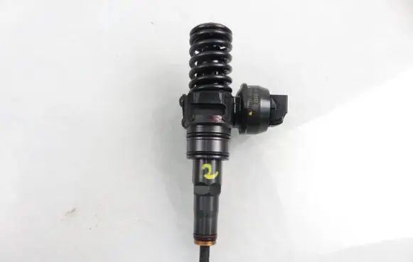 Fuel injector