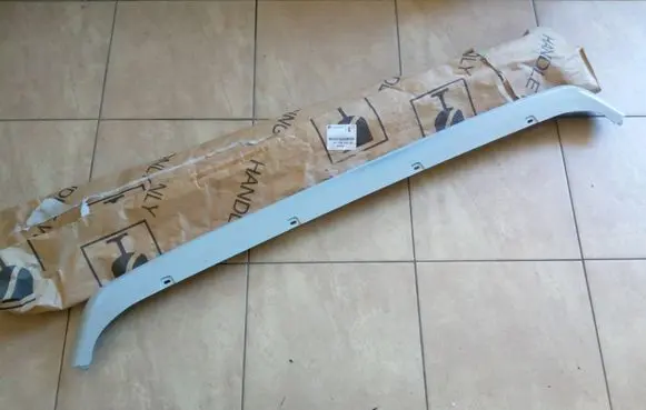 Opel Combo E Front bumper lip 9818204980 NE70627
