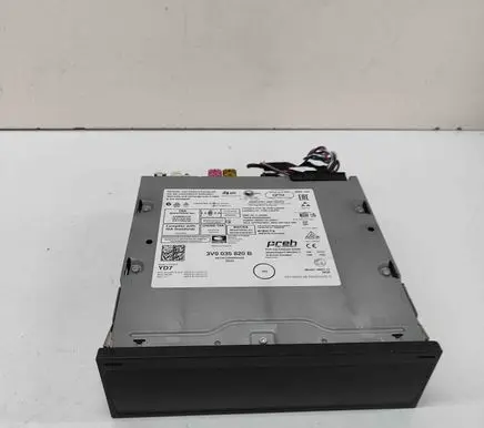 Skoda Superb B8 (3V) HiFi Audio sound control unit 3V0035820B