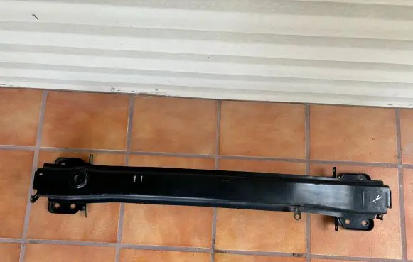 Skoda Yeti (5L) Front bumper support beam 5L0807109D