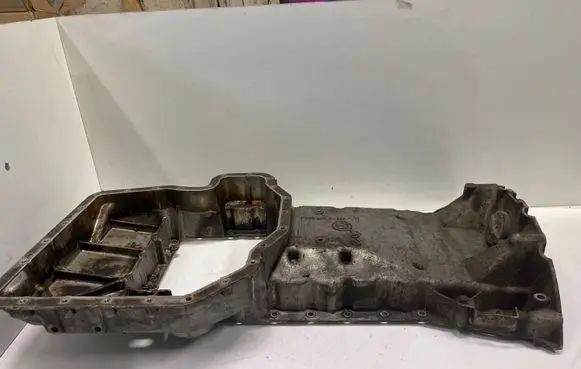 BMW 5 E39 Oil sump 14335619
