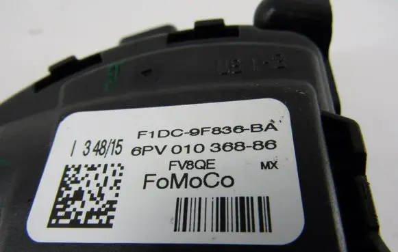 Ford Kuga II Accelerator throttle pedal 6PV01036886