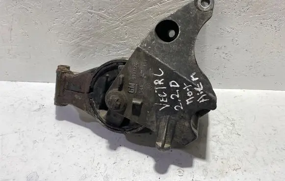Opel Vectra C Engine mounting bracket 9191126