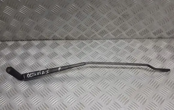 Skoda Octavia Mk1 (1U) Front wiper blade arm 1J1955410A